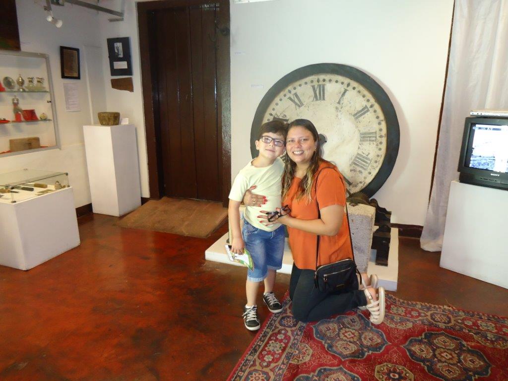http://muspam.com.br/images/phocagallery/visitas/2018/jornalista ramona barbara ribeiro com o filho otto severiano ribeiro_02052018.jpg